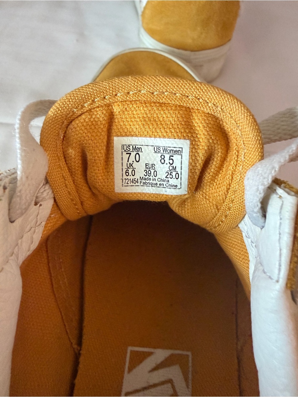 Vans Old Skool Floral Bee Sneakers in Mustard and White - Picture 5 of 5